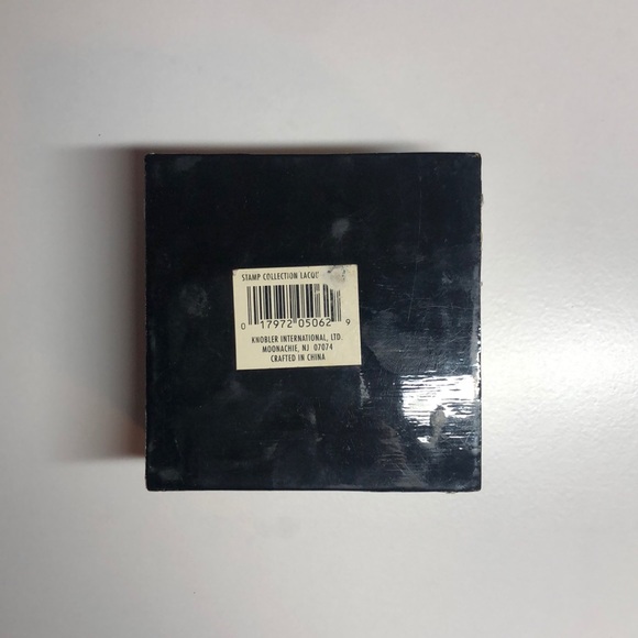 Stamp Collection Lacquered Box - Picture 4 of 4